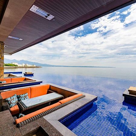 Amane Resort Seikai Beppu Eksteriør billede Infinity pool at the hotel