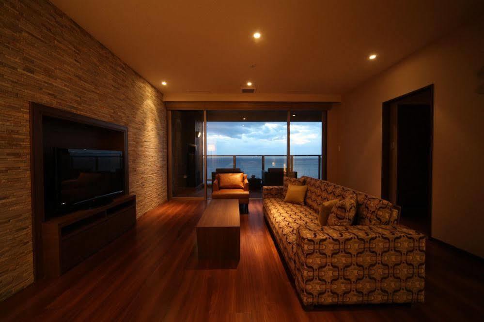 Amane Resort Seikai Beppu Eksteriør billede A living room in a Japanese apartment