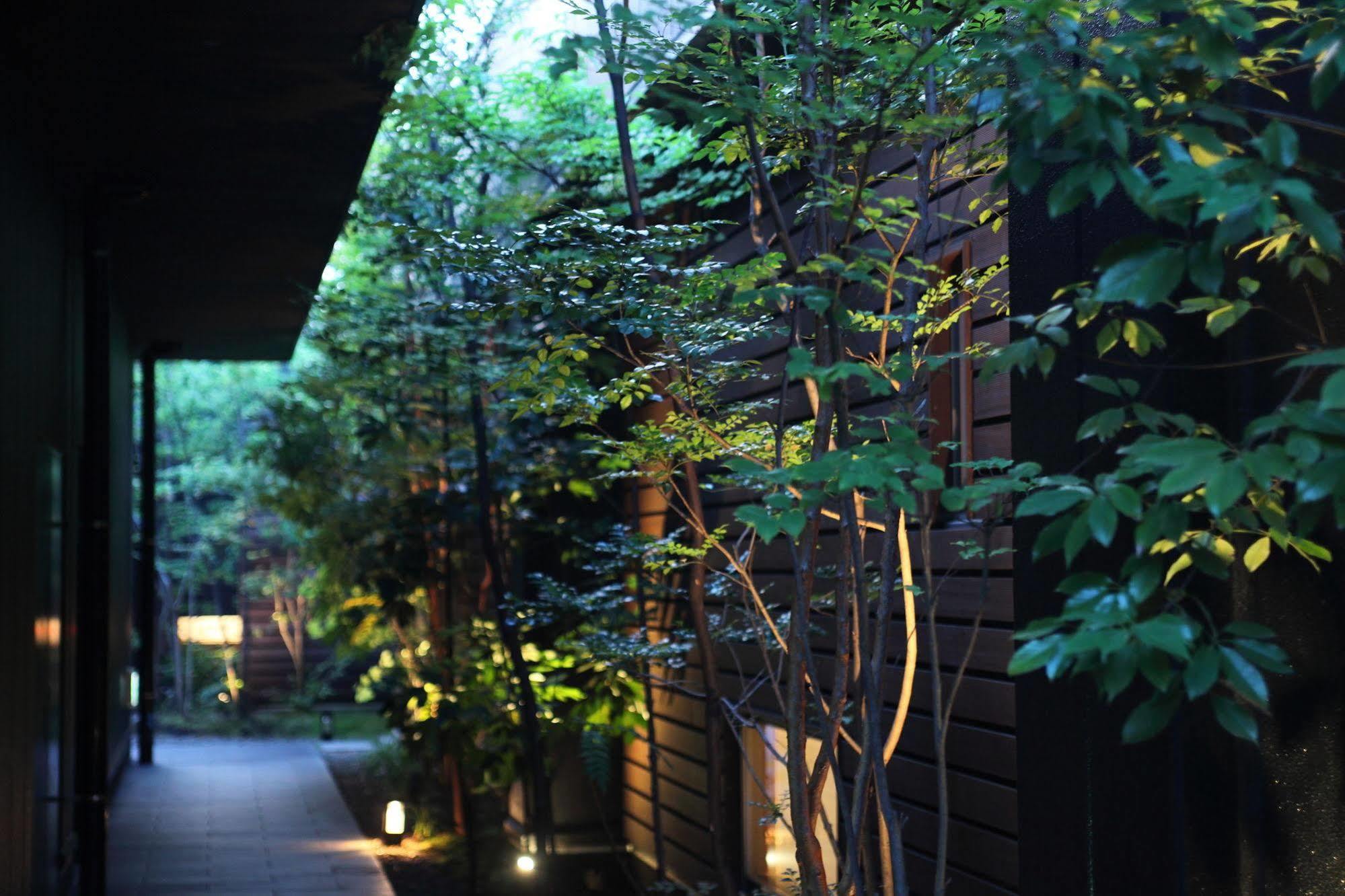 Amane Resort Seikai Beppu Eksteriør billede A view of the narrow alleys of the old town