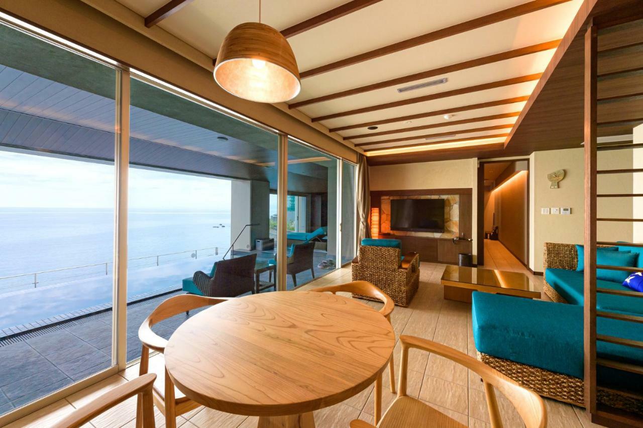 Amane Resort Seikai Beppu Eksteriør billede The interior of a suite