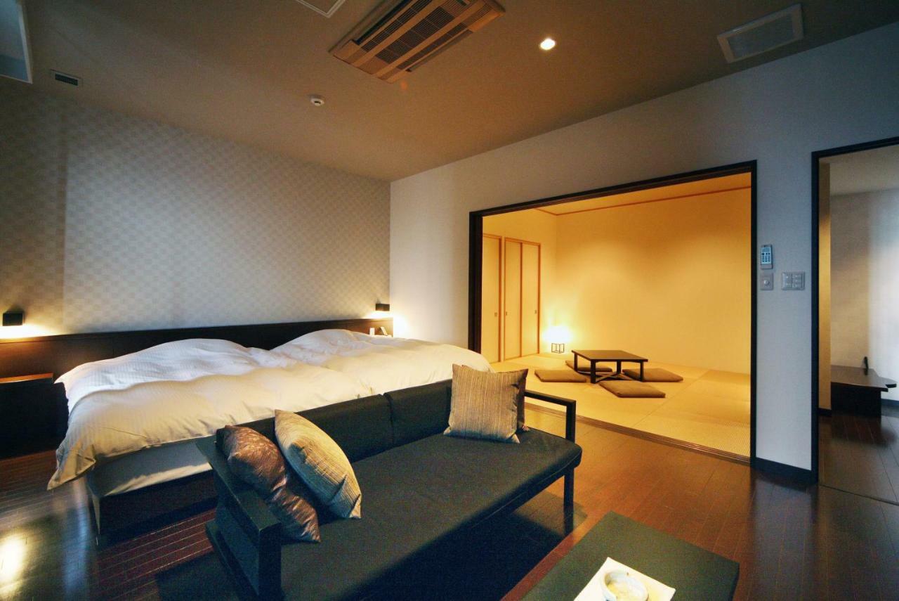 Amane Resort Seikai Beppu Eksteriør billede A Japanese-style room with a futon